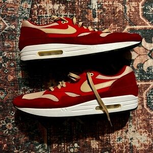 NIKE AIR MAX Red and Tan Sneakers